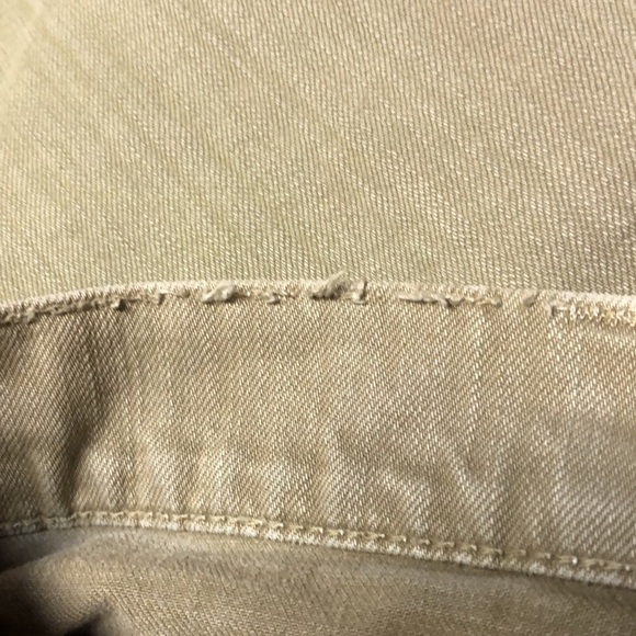 Tommy Hilfiger Khaki Cotton Cargo Shorts - Picture 12 of 16